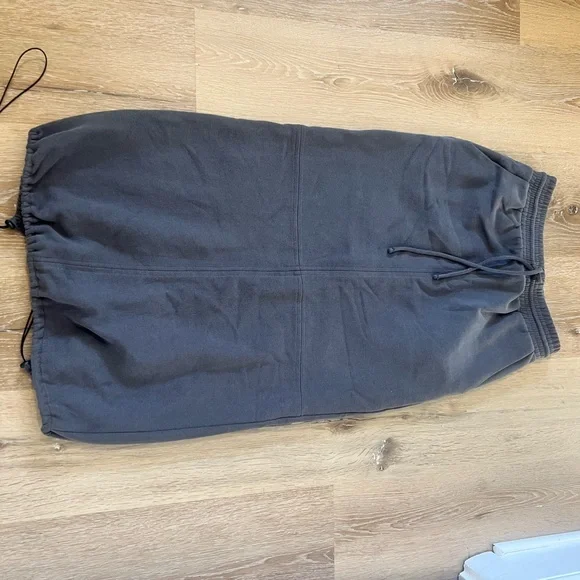 Zara skirt 5/$10❤️ - Picture 2 of 2